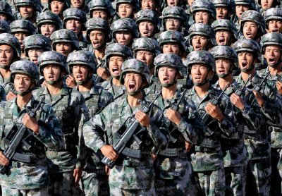 ​中国军队一个师有多少人？和外军相比，编制上有何不同？