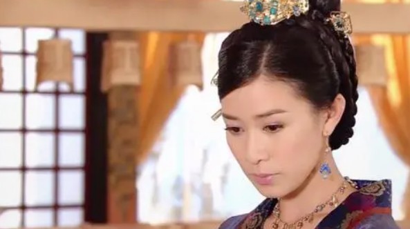 演员佘诗曼个人资料及介绍，佘诗曼历任男友有哪些