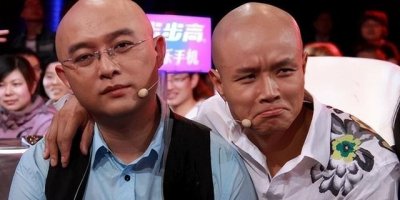 ​非诚勿扰主持人是谁（非诚勿扰12年两个光头主持人）