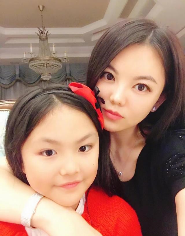 林志颖儿子和女儿近照（林志颖出院后为儿子低调庆生）(16)