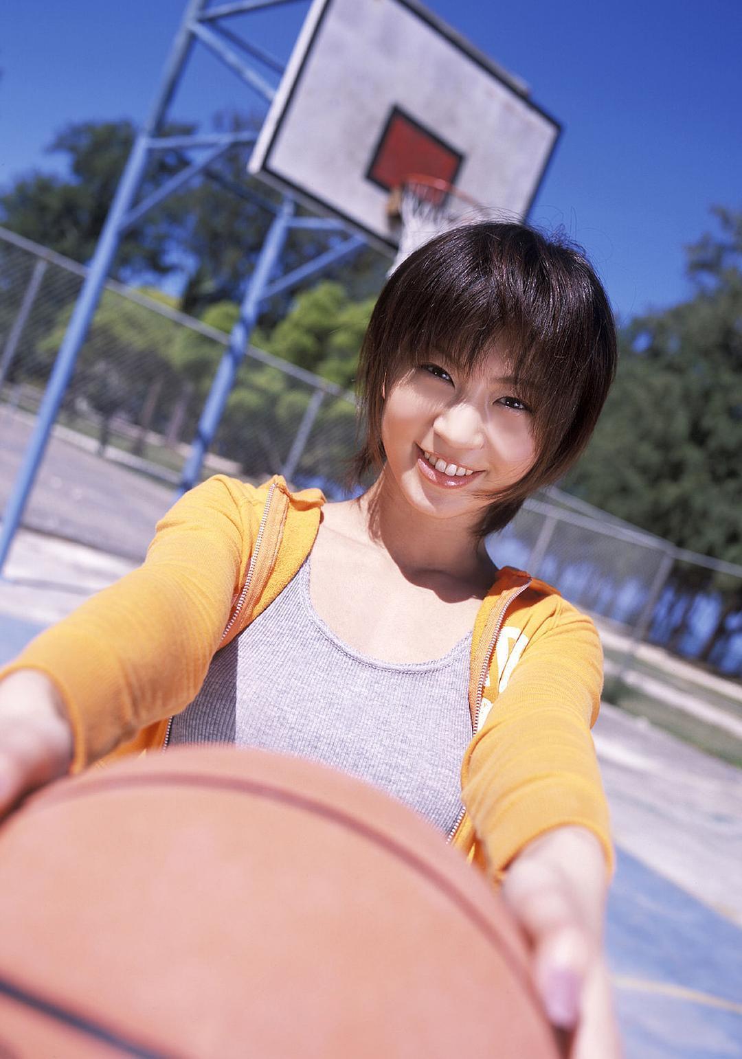 安田美沙子个人资料写真作品