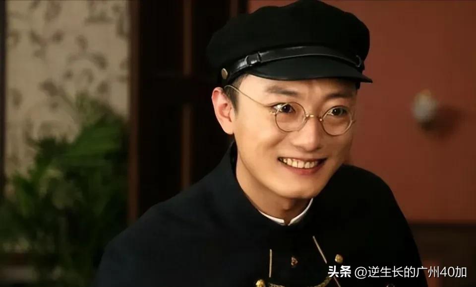 狂飙“高启盛”：赵丽颖亲自引荐给剧组，和大11岁的董璇姐弟恋