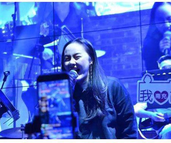 抖音你说把爱渐渐放下会走更远谁翻唱了这首歌