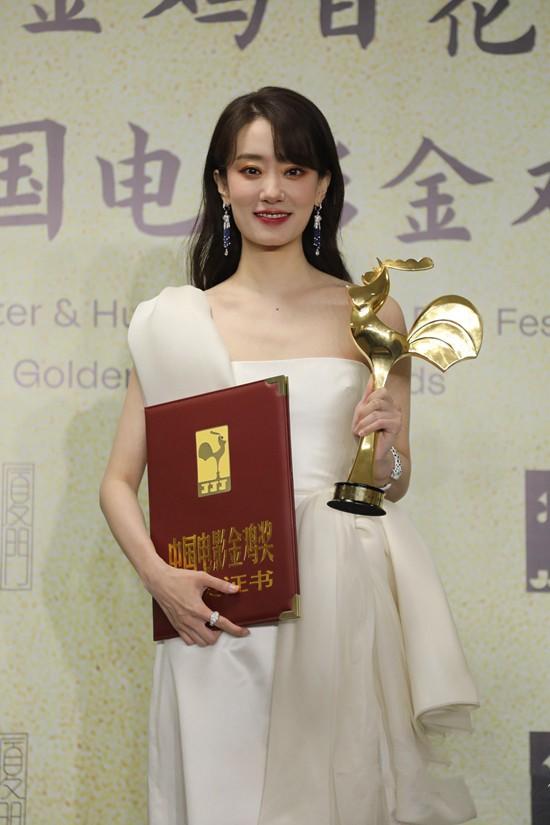 张小斐个人资料简介及小品（曾火爆全网的张小斐，为何如今没有了消息？）