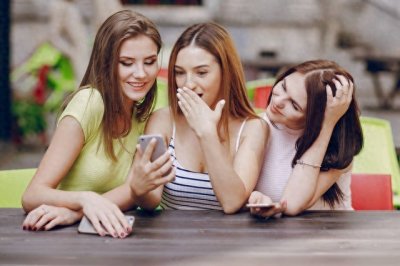 ​女生发呵呵怎么回复？要这样幽默撩她