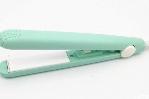 直发器伤头发吗 直发器怎么用才能把伤害降低