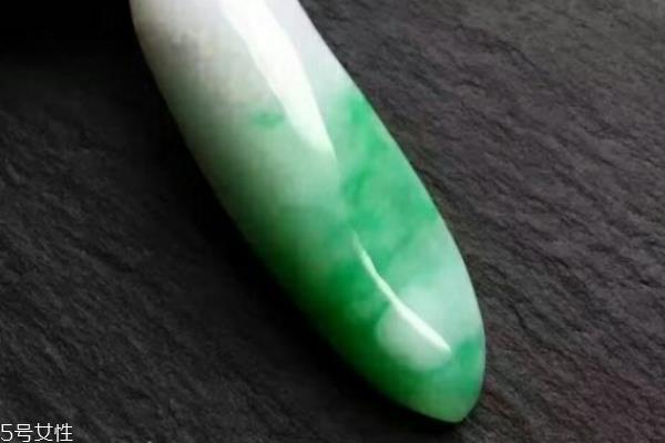马牙种翡翠是什么意思 翡翠的一种