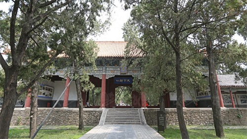 中国的世界自然与文化遗产之泰山岱庙