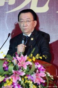 侯耀华再登热搜!于世猷弟子爆料其私生子传闻,侯宝林再度被提及