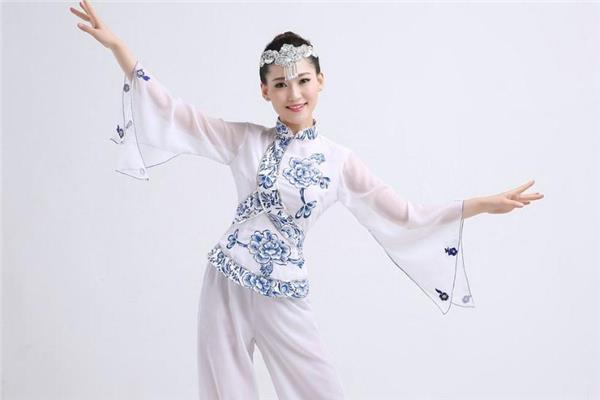 民族舞适合男生吗 非常适合 民族舞适合男生吗 非常适合