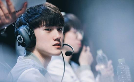 LOL:阿水德莱文封神,文森特评一般,网友:文森特造就了德莱文