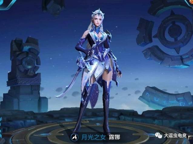 王者荣耀露娜被重做,腿型和王昭君一样,更像凯的亲妹妹了