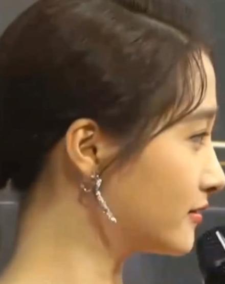 关晓彤自爆体重理想值,数字一说出,网友:瘦子都受到了暴击!