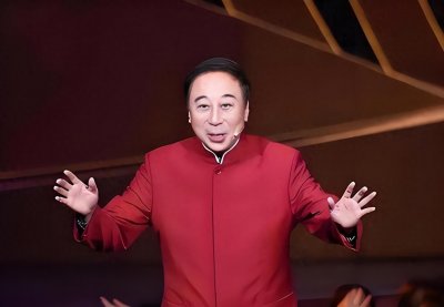 冯巩出名之路,离不开妻子艾慧,不断的在背后默默的帮助他!