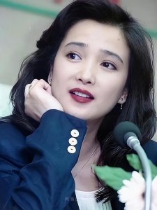 内地古典第一美女何晴:年轻时的容貌超越陈红,曾演遍四大名著