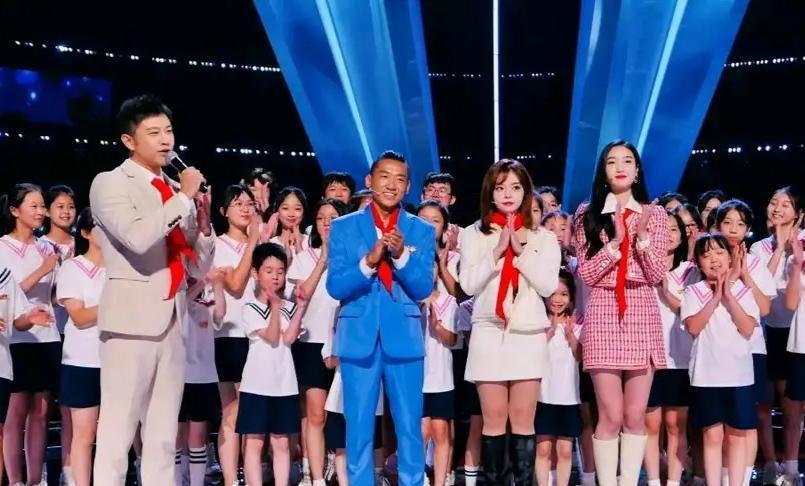 黄霄云个人资料经纪公司（梦响强音为什么要竭力打造希林娜依·高和黄霄云？为了抗衡单依纯）