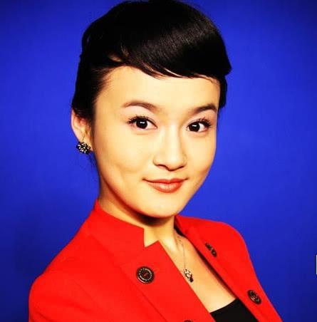 冉莹颖整容前后对比照 穿着暴露素颜曝光差别惊人