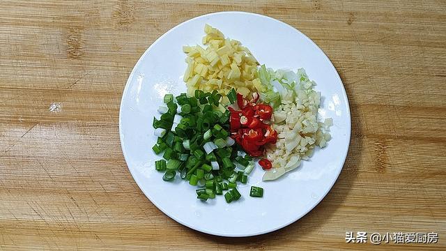 糖醋带鱼做法鲜美可口(教你糖醋带鱼的家常做法)(6)