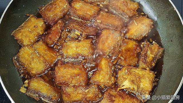 糖醋带鱼做法鲜美可口(教你糖醋带鱼的家常做法)(11)