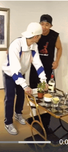 万人围观周杰伦入行20年直播首秀(周杰伦直播几十位明星)(9)