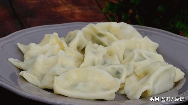 正宗的北方鲅鱼饺子做法（原来鲅鱼饺子这么好吃）(28)