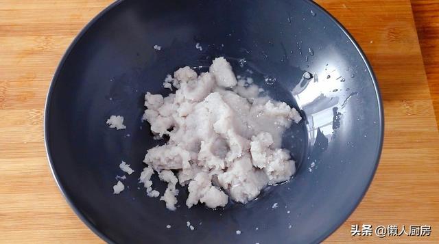 正宗的北方鲅鱼饺子做法（原来鲅鱼饺子这么好吃）(13)