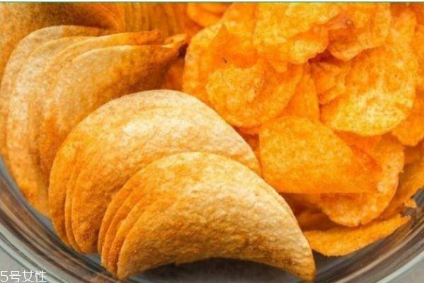 薯片拆开后可以放多久呢 小孩子可以吃薯片吗 薯片拆开后可以放多久呢 小孩子可以吃薯片吗