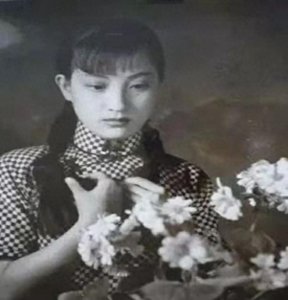 ​“两栖明星”周璇：璀璨而坎坷的一生以及他背后的4个男人