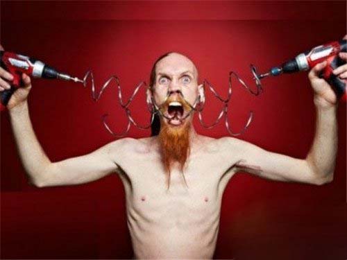 吞剑女郎这种世界纪录实在是太重口味了!