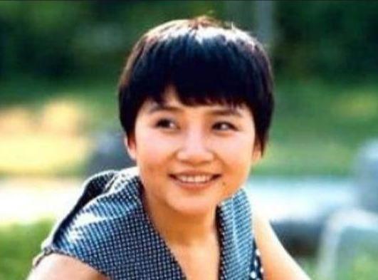 出家的李娜今年年龄多大（事业如日中天的李娜为什么突然选择出家）(2)