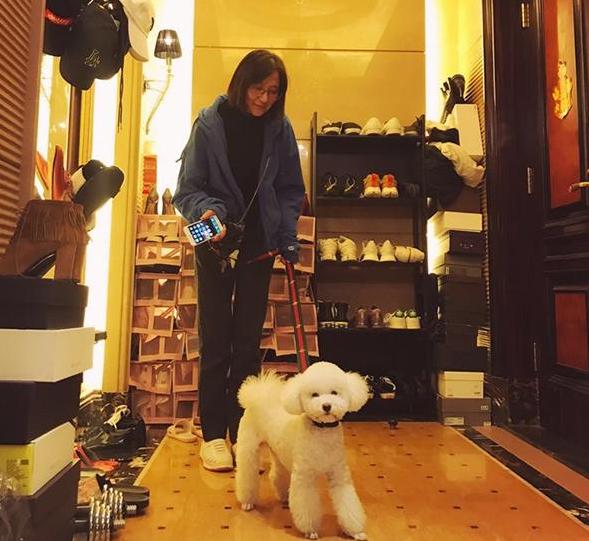 姜潮豪宅被扒到底多有钱？姜潮父母和隐形富二代家庭背景曝光