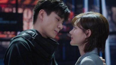 ​胡一天连更2次微博炫耀，终于“不单身”，粉丝难忍喊话：你够啦