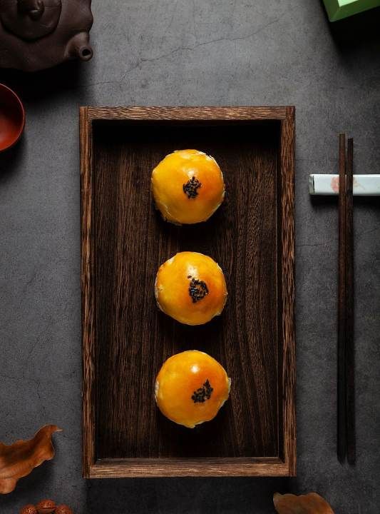 蛋黄酥的蛋黄怎么处理好吃,蛋黄酥里的蛋黄是鸡蛋黄吗图3