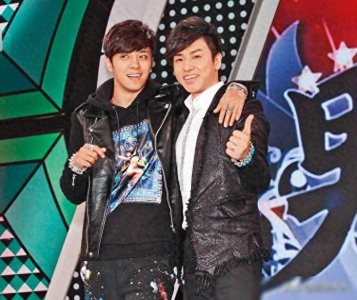 ​欧弟拍照嘲讽罗志祥，离婚两年多成功复出主持，二人处境完全颠倒