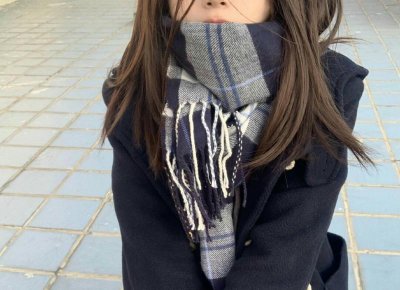 ​范冰冰的绯闻（范冰冰和男友人手牵手现身）