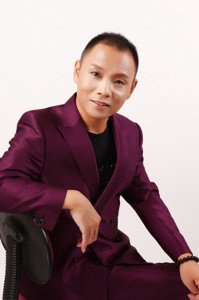 ​祁隆：农村走出来的著名歌手，离婚背后有心痛