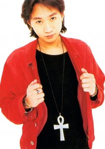 ​黄家驹：原谅我这一生不羁放纵爱自由