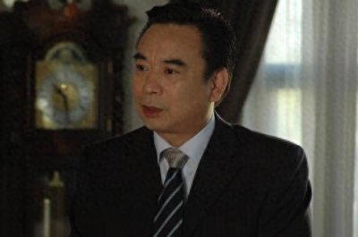 ​河南籍演员岳跃利：31岁踏上“父亲”不归路，前妻竟是尔康额娘