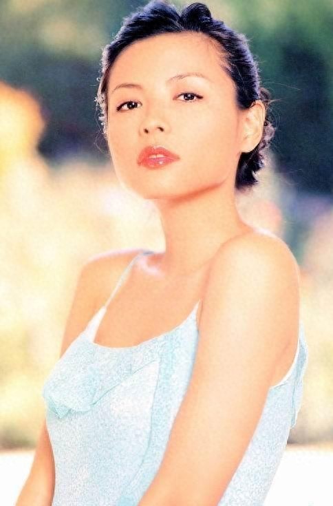 陈孝萱： 婀娜多姿风情万种，曾有“性感女神”之称