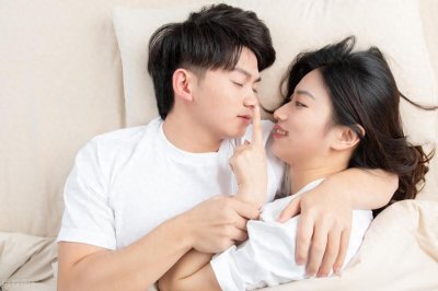 ​新欢与旧爱谁能在动作和心灵上完美契合？