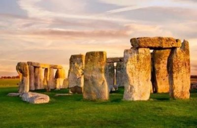 ​考古学家称巨石阵下方存在15处未知的