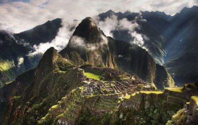 ​湘西落花洞女未解之谜，每日活在自己幻想中直到死去