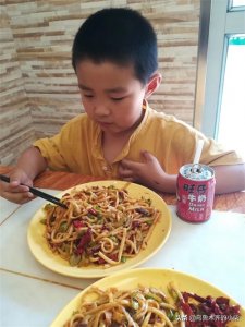 ​家乡风味美食干煸炒面