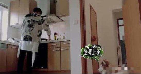 带你看看唐艺昕和张若昀住的豪宅，婚后住在这里？房子酷似四合院