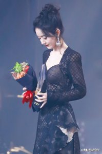 ​赵丽颖3月行程安排，4次活动，明天是第一个，能经常见到颖宝啦