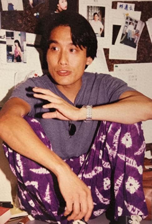 老照片：当年的“大众情人”梁家辉