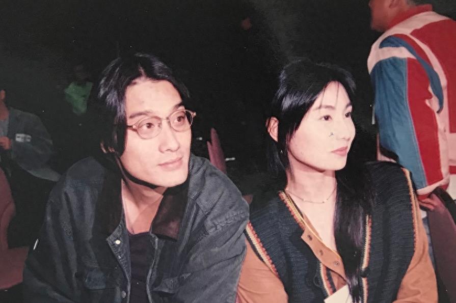 老照片：当年的“大众情人”梁家辉