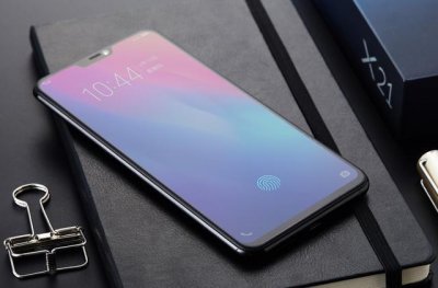 ​刘海屏手机大火，从颜值到性能这三款国产都很爆表