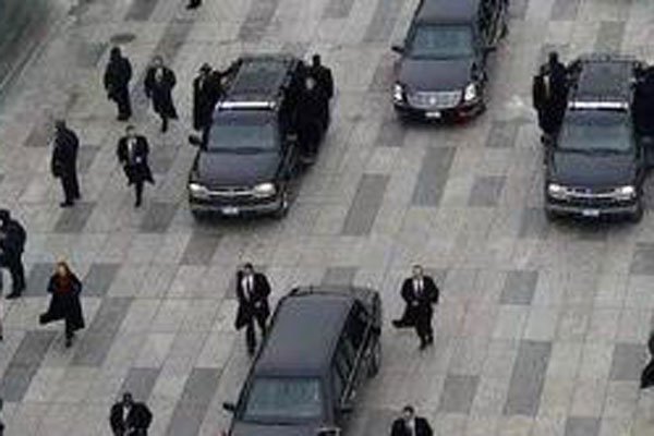 乔四爷当年有多风光（东北乔四爷超车事件超的谁的车）(1)_