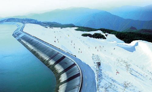 四、火焰山国际滑雪场